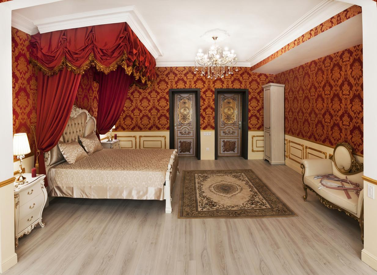 Dating Hotel Cherry Twins (Adults Only) Kiev Eksteriør billede