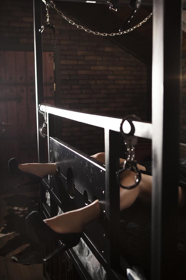 Dating Hotel Cherry Twins (Adults Only) Kiev Eksteriør billede